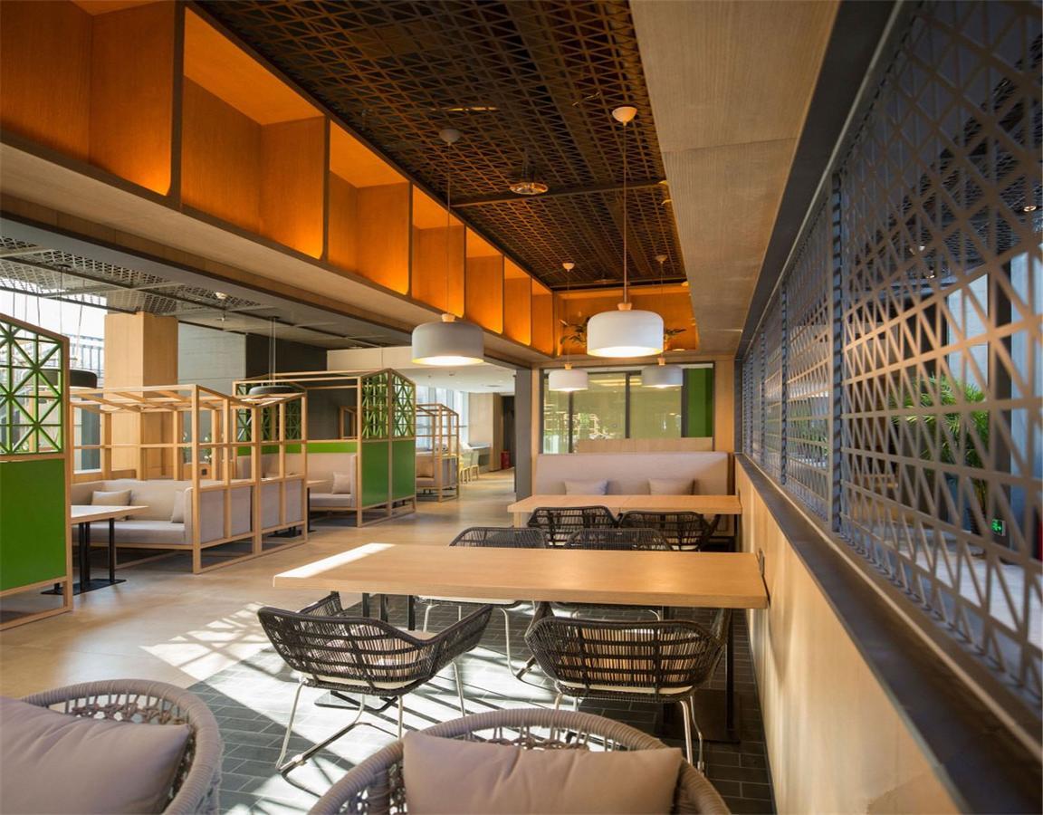 Qiu Guo Hotel Hua Mao Chaoyang  Екстериор снимка